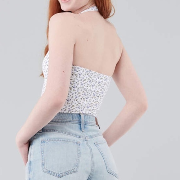 🎄 Hollister halter top M red/white floral NWT - Picture 7 of 8